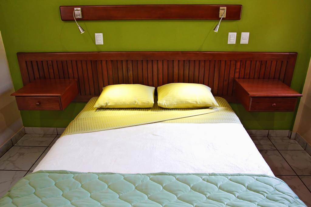 גרנאדה Hotel La Mar Dulce מראה חיצוני תמונה